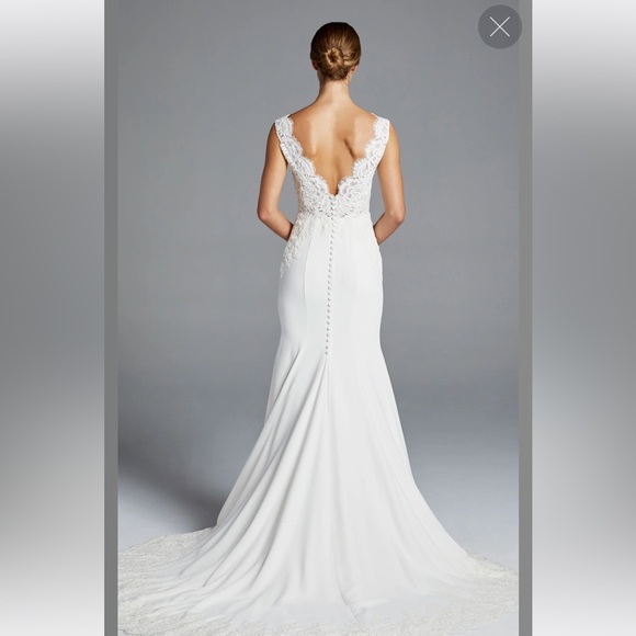 Anne Barge Lana Gown - Picture 2 of 8